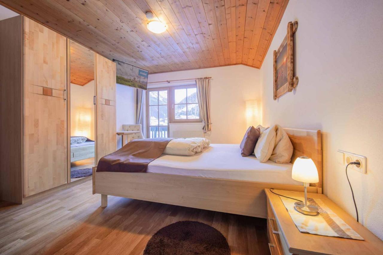 Apartamento Haus Simone Neustift im Stubaital Exterior foto